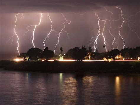In Pictures California Hit By Lightning Rare Thunderstorms News