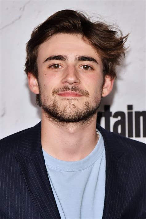 Charlie Rowe The Top Up And Coming British Male Actors In 2019