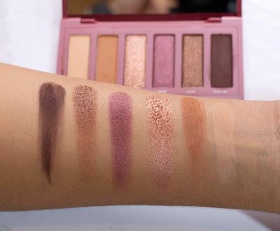 Urban Decays Naked Cherry And Aphrodisiac Palettes Bel Trucco