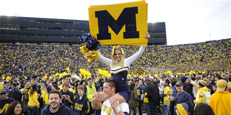 How The University Of Michigan Is Bringing Mental Health Care To Its Student Athletes | HuffPost