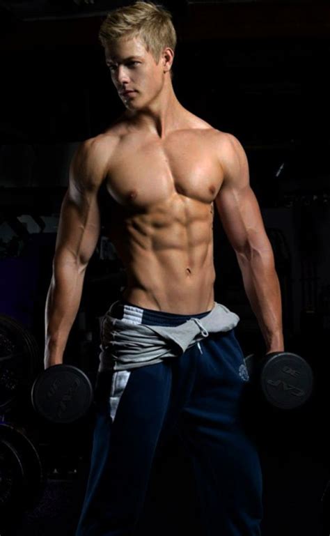 Pin By Bryan R On A40 Muscular Men Beautiful Men Gym Boy