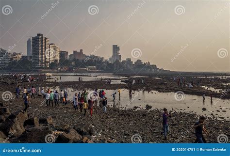 Bustling Mumbai Is India S Largest City And Financial Center Editorial