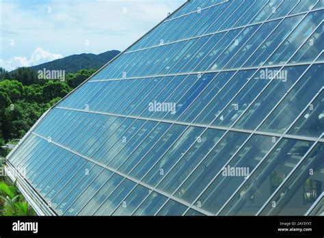 Steel Construction Detail Glass Roof Hi Res Stock Photography And