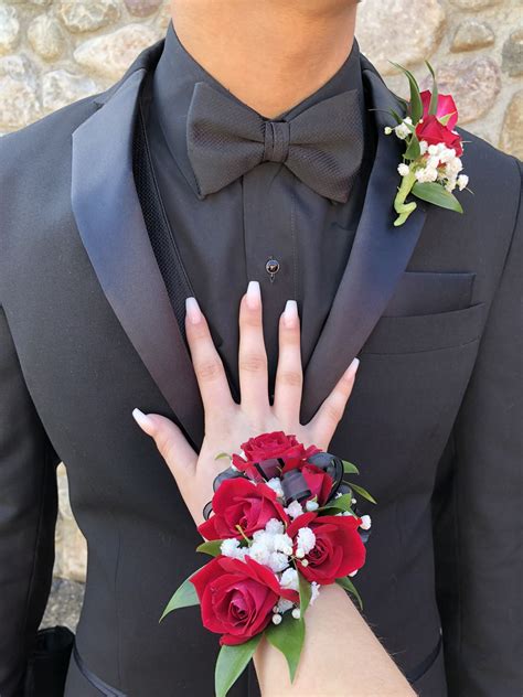 Pin By Alexa Dominguez On Prom Corsage Prom Prom Corsage And
