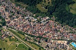 Luftaufnahme Elzach - Ortsansicht im Talbereich des Elztal in Elzach im ...