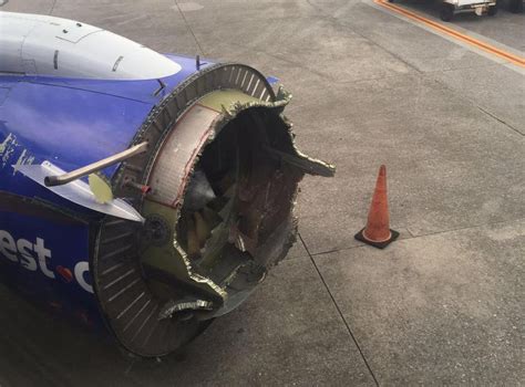 Southwest Airlines Plane Forced Into Emergency Landing After Engine Rips Apart The Independent