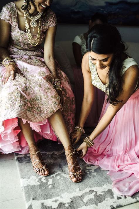 Pretty Nri Wedding With A Dash Of Simplicity And Style And A Bride In Pastel Pink Wedmegood