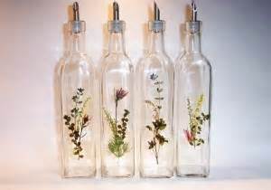 Shop glass vases wholesale from wholesale glass vases international, and add a stunning centerpiece to any room for any occasion with our beautiful glass vases. Roundup: Lovely Pressed Flower Crafts and Art » Curbly ...