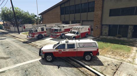 Lsfd At The Ready The Davis Station Is Home To Tower 12 Heavy Rescue