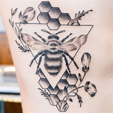 Honey Comb And Bee Side Piece Bee Tattoo Honeycomb Tattoo Tattoo