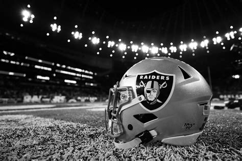 5000 Cool And Free Raiders Background Wallpaper For Football Fans