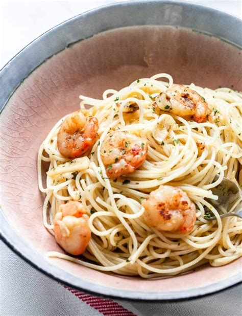 How To Make Garlic Shrimp Pasta Fast Recipe Fast Food Bistro