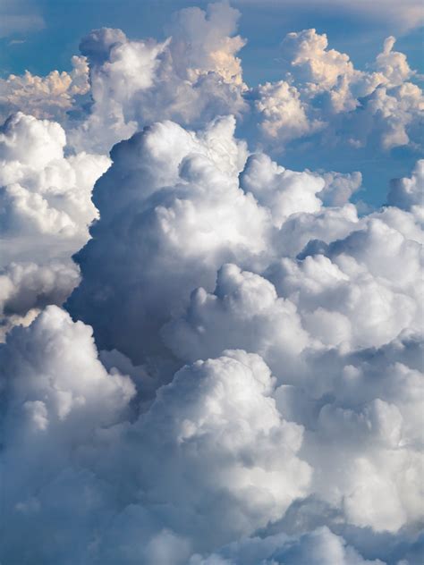 fluffy clouds wallpapers top free fluffy clouds backgrounds wallpaperaccess