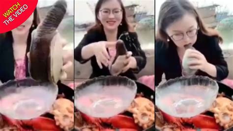 Woman Tastes Bizarre Newly Discovered Penis Shaped Clam And Her Reaction Is Hilarious Mirror