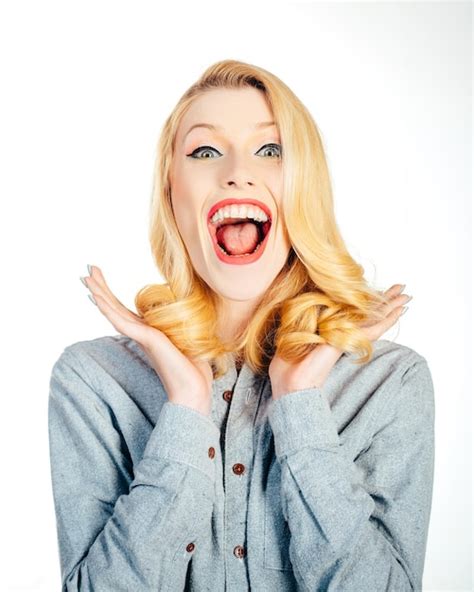 Premium Photo Shocked Face Of Surprised Young Woman Funny Female