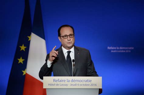 François Hollande Veut Une Démocratie Revivifiée