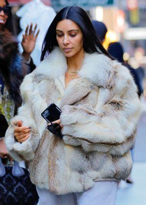 Kim Kardashian In Fur Coat Out For Lunch 10 GotCeleb