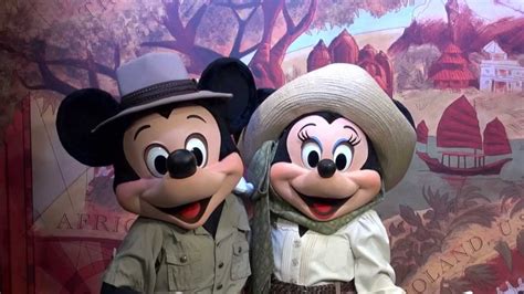 Mickey And Minnie Meet And Greet At Disneys Animal Kingdom Walt Disney