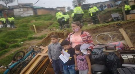 Denuncian Desalojos En Bogotá Colombia En Medio De La Covid 19