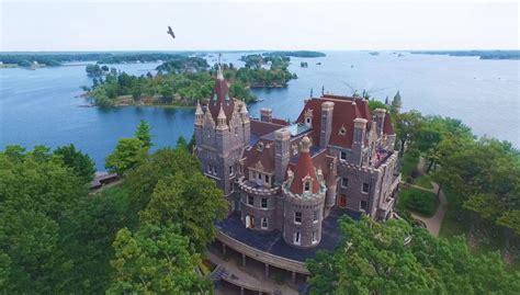 A Tale Of Two Castles In The Thousand Islands Wandering Wagars