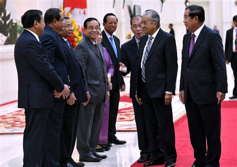 The moves prompted the collapse of the ruling. Official Dinner hosted by The Cambodian Prime Minister ...