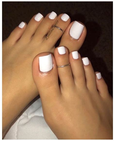 White Acrylic Toenails Gel Toe Nails Painted Toe Nails Toe Nails White