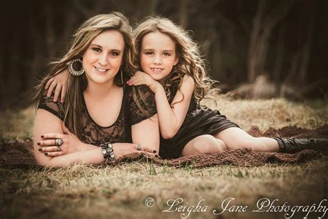 Mother Daughter Photo Leigha Jane Photography Mom And Me Photos Mommy Daughter Pictures