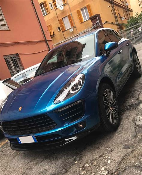 Porsche Cayenne Blu Car Wrapping Fronte Verticale Wrapping Creative