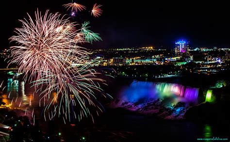 Photos Of Niagara Falls Niagara Falls At Night Niagara Falls