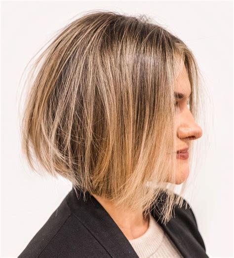 50 Blunt Cuts And Blunt Bobs That Are Dominating In 2020 Hair Adviser Angled Bob Haircuts