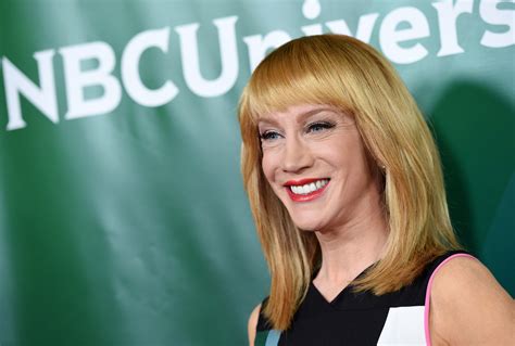 Kathy Griffin Leaves Fashion Police I Do Not Want To Contribute To
