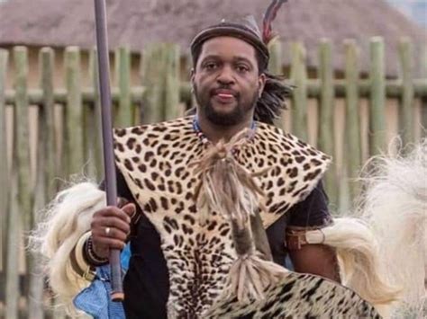 The darling king misuzulu kazwelithini, 47, the heir of the recently departed king goodwill zwelithini and queen mantfombi was named as a preferred successor to the powerful throne on friday. King Misuzulu : Sfaur 1pczzahm - Misuzulu succeeded his father following the memorial service on ...
