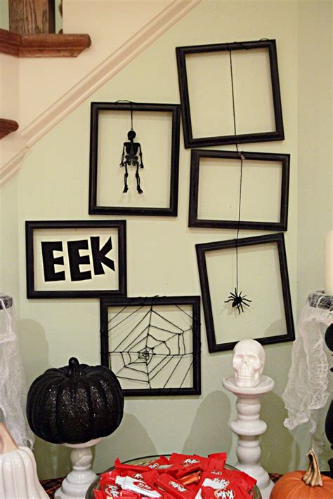 Displaying them on the walls is, perhaps, the most popular way to decorate your home showing off your family at its best, so let's see what variants there are. Halloween Indoor Decoration Ideas for Your Condominium