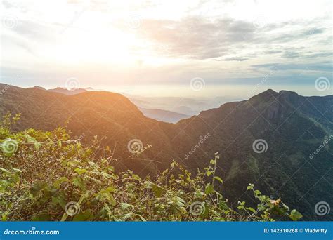 Mountain Peaks Sunset Cloud Forest Worlds End Park Sri Lanka Stock