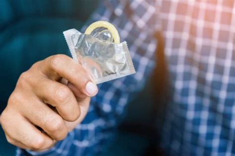 7 Manfaat Kondom Bukan Hanya Cegah Kehamilan