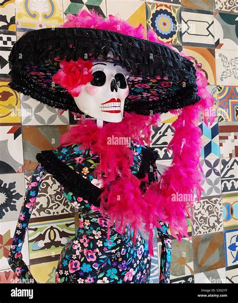 La Catrina Day Of The Dead Colorful Tradition Stock Photo Alamy