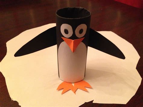 Bekijk meer ideeën over winterknutsels, winter knutselen, knutselen. Pinguïn knutselen van wc rol - voorbeeld. | Pinguin ...