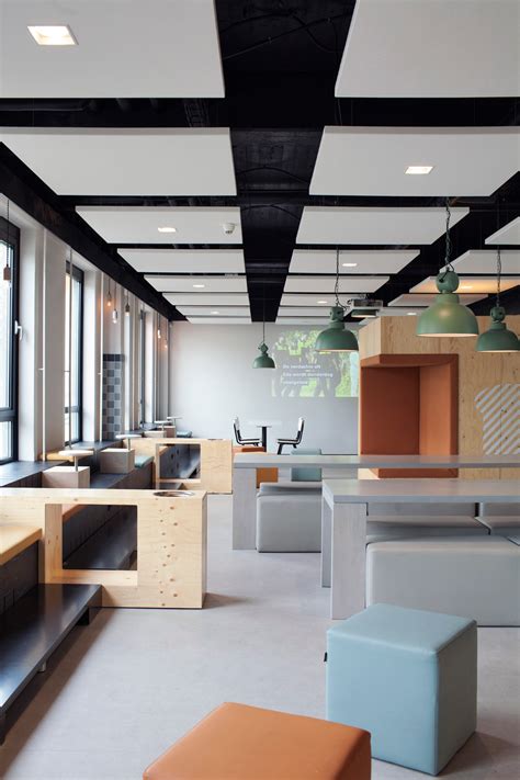 Breakout Space Corporate Interior Design Modern Office Design