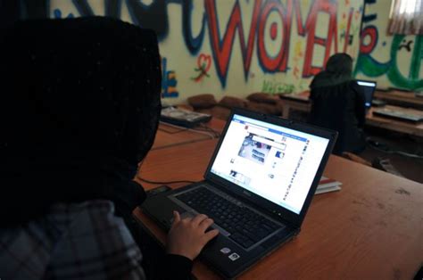 جنسیت‌زدگی؛ زندگی زنان افغانستان روی ریتم صفر Bbc News فارسی