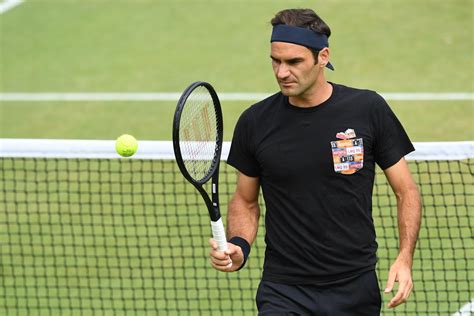 Roger Federer Aims For 100th Wimbledon Win After