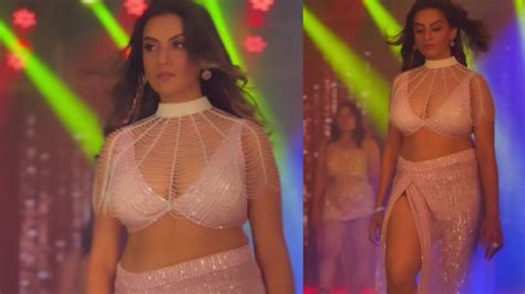 Bhojpuri Babe Akshara Singh Performs On Viral Trend Looks Dazzling In Deep Neck Silver Shimmery