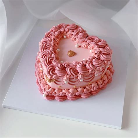 Aprils Baker On Instagram Vanilla And Raspberry Heart Cake With All The Fanciful Rococo