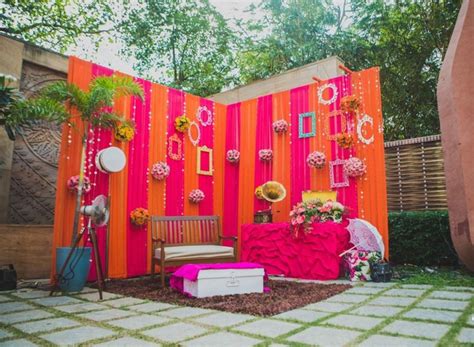 15 Awesome Wedding Photo Booth Ideas For Wedding Photographers