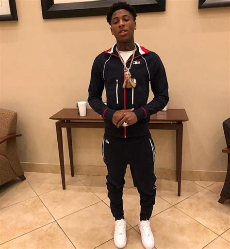 So, you have to learn how to put different clothes together to shorts give off young and energetic vibes that no teen guy wants to be found lacking in. NBA Youngboy brengt het ultieme eerbetoon aan Young Thug