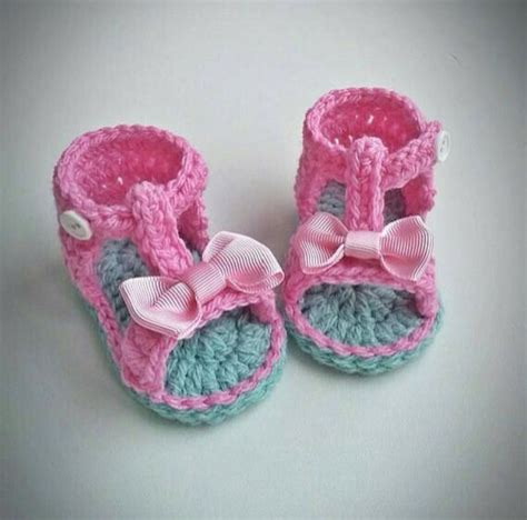 Sandalia De Croche Rosa Com Azul E Lacinhos Crochet Baby Sandals