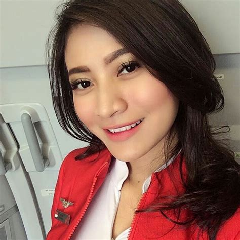 Pramugari Airasia Indonesia On Instagram “repost” Gaya Rambut Pramugari Mode Wanita