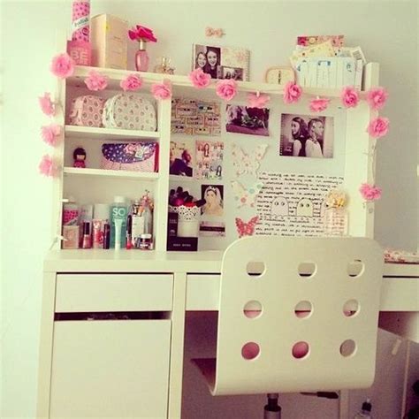 This is a great idea for ur tumblr room !. cute room ideas | Tumblr