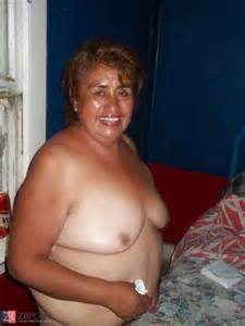 Laura Latina Madura Desnuda
