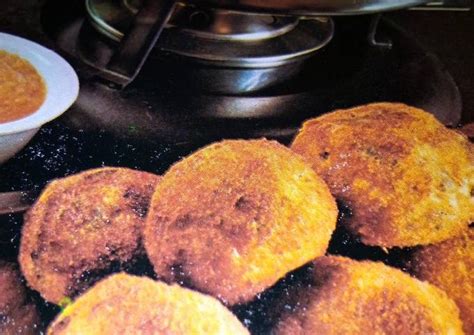 Crispy Fried Fish Balls Recipe By Zainabalii Cookpad