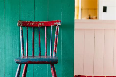 When it comes to selecting paint for your project, consider color and with painting projects, cutting corners can cost you both time and money. Painting Ideas to Save You Money | Interior Paint Ideas